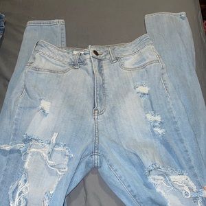 Fashionnova jeans size 29